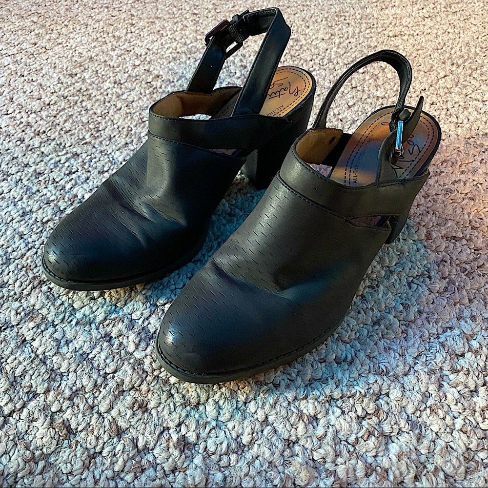 Naturalizer Natural Soul Shoes | Tally | black slingback heeled mules